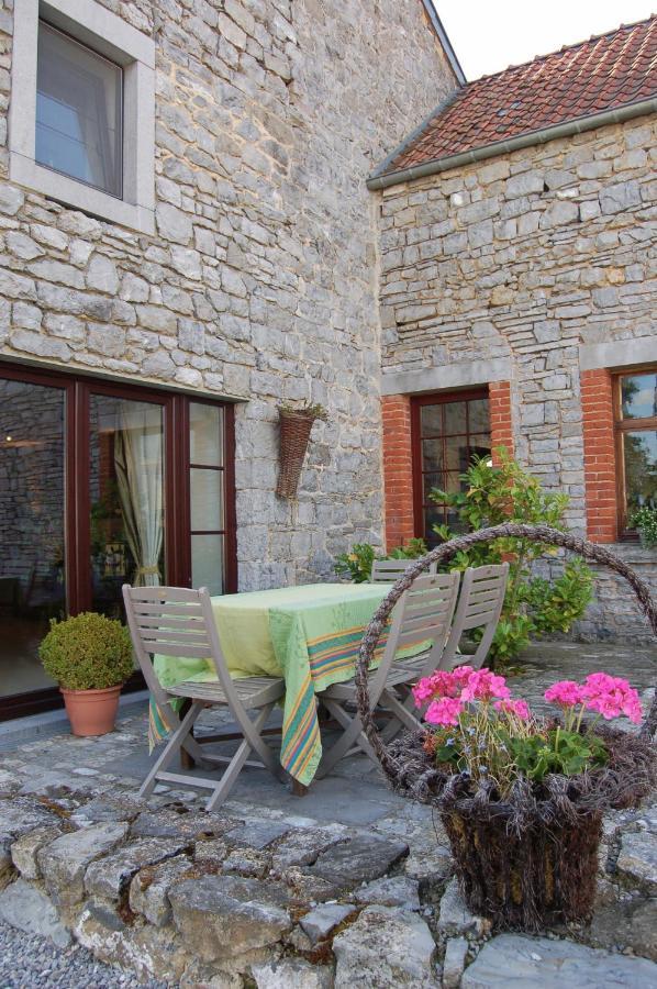 B&B Chession Falaën Buitenkant foto